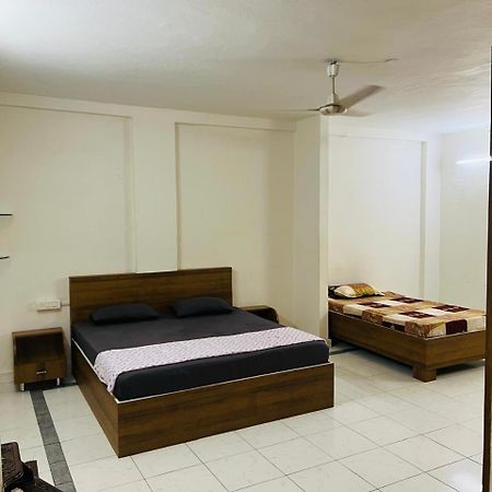 Lara Guest House Хайдарабад Экстерьер фото