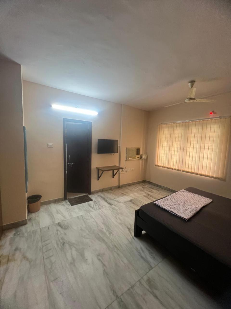 Lara Guest House Хайдарабад Экстерьер фото